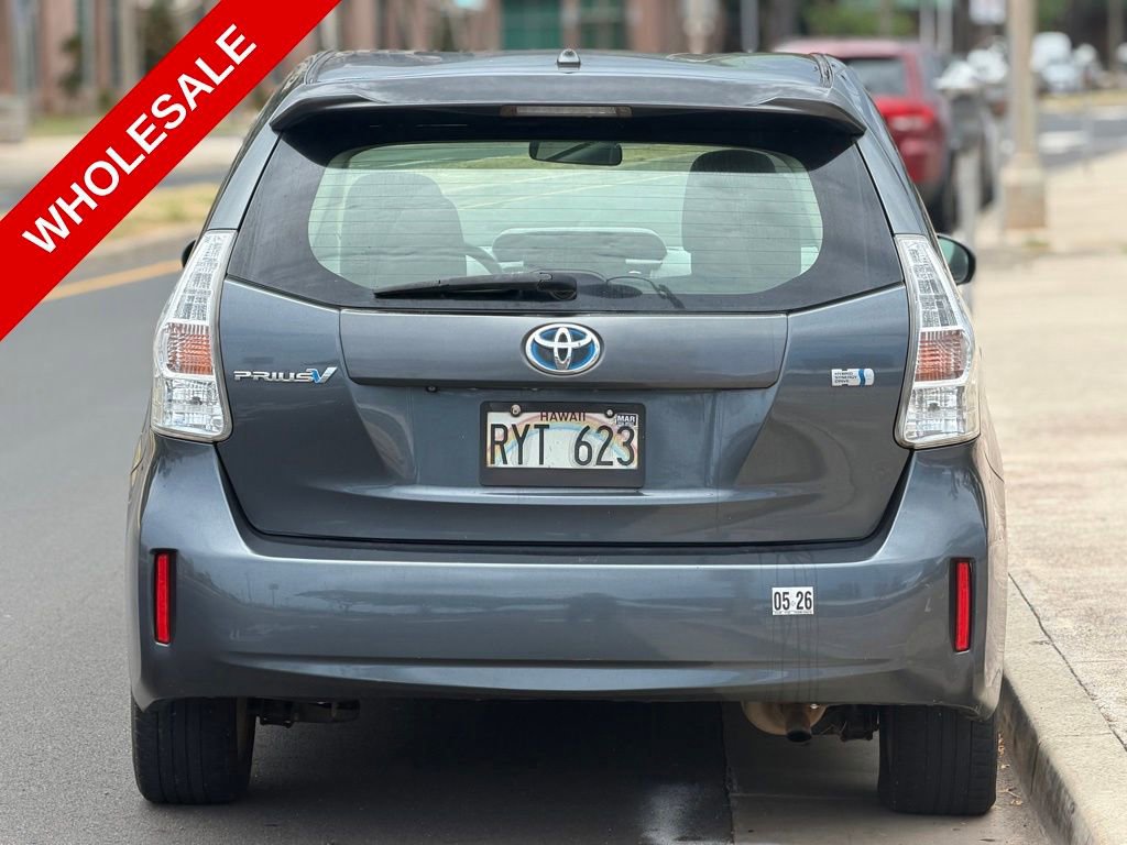 Used 2013 Toyota Prius V Five FWD image 4