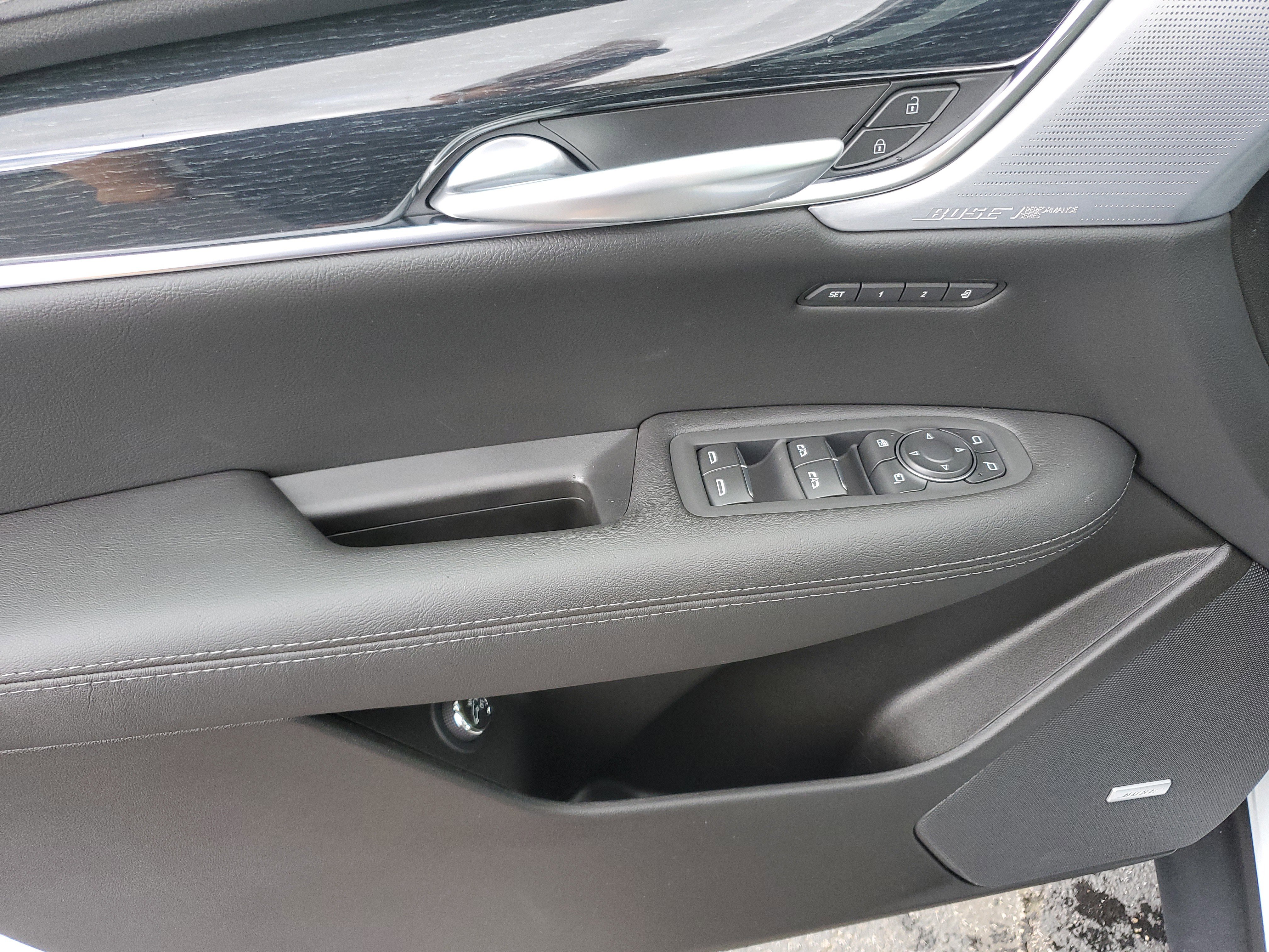 New 2025 Cadillac XT5 Premium Luxury image 15