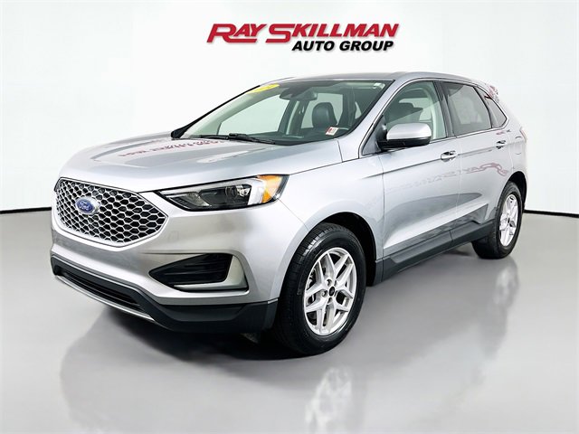 Used 2024 Ford Edge SEL image 3