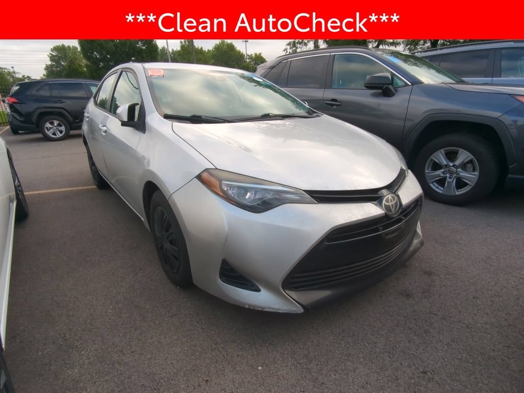 Used 2017 Toyota Corolla L w/ Carpet Mat Package (TMS) FWD image 3