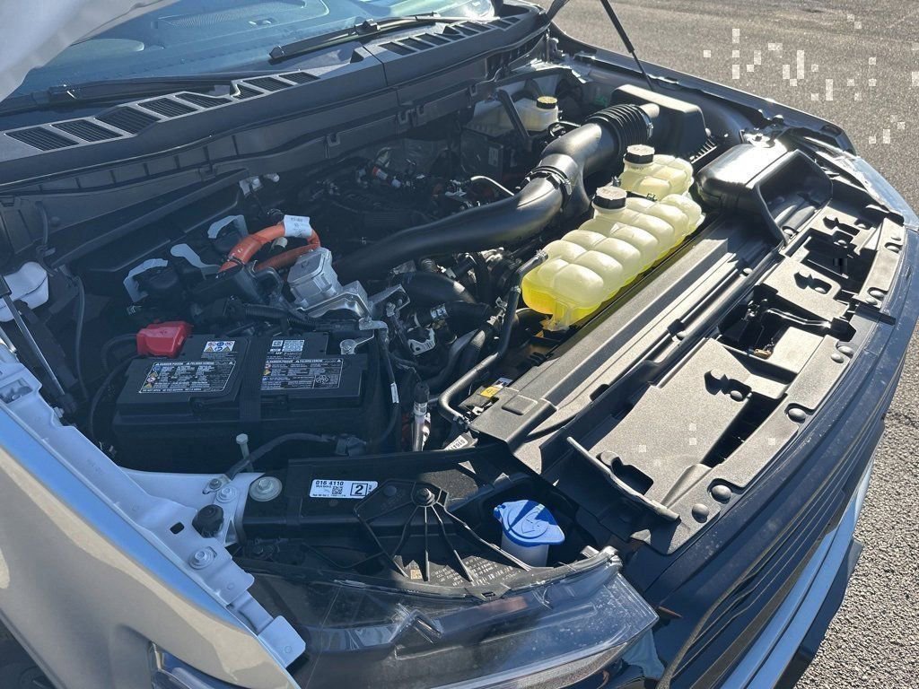 New 2025 Ford F150 Platinum w/ Equipment Group 702A High image 21