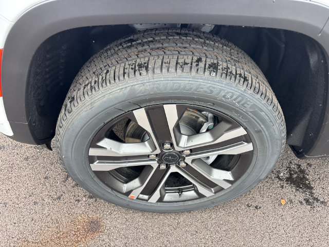 New 2027 Jeep Grand Cherokee Limited AWD/4WD image 37
