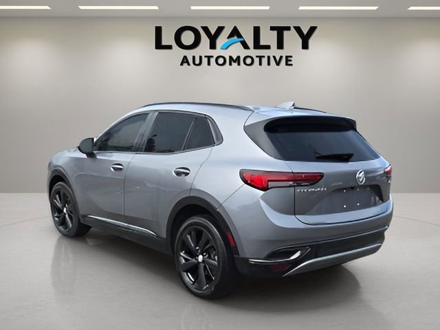 Used 2021 Buick Envision Essence w/ Technology Package I image 3