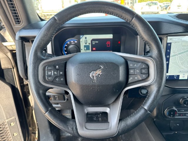 Used 2022 Ford Bronco Outer Banks AWD/4WD image 14