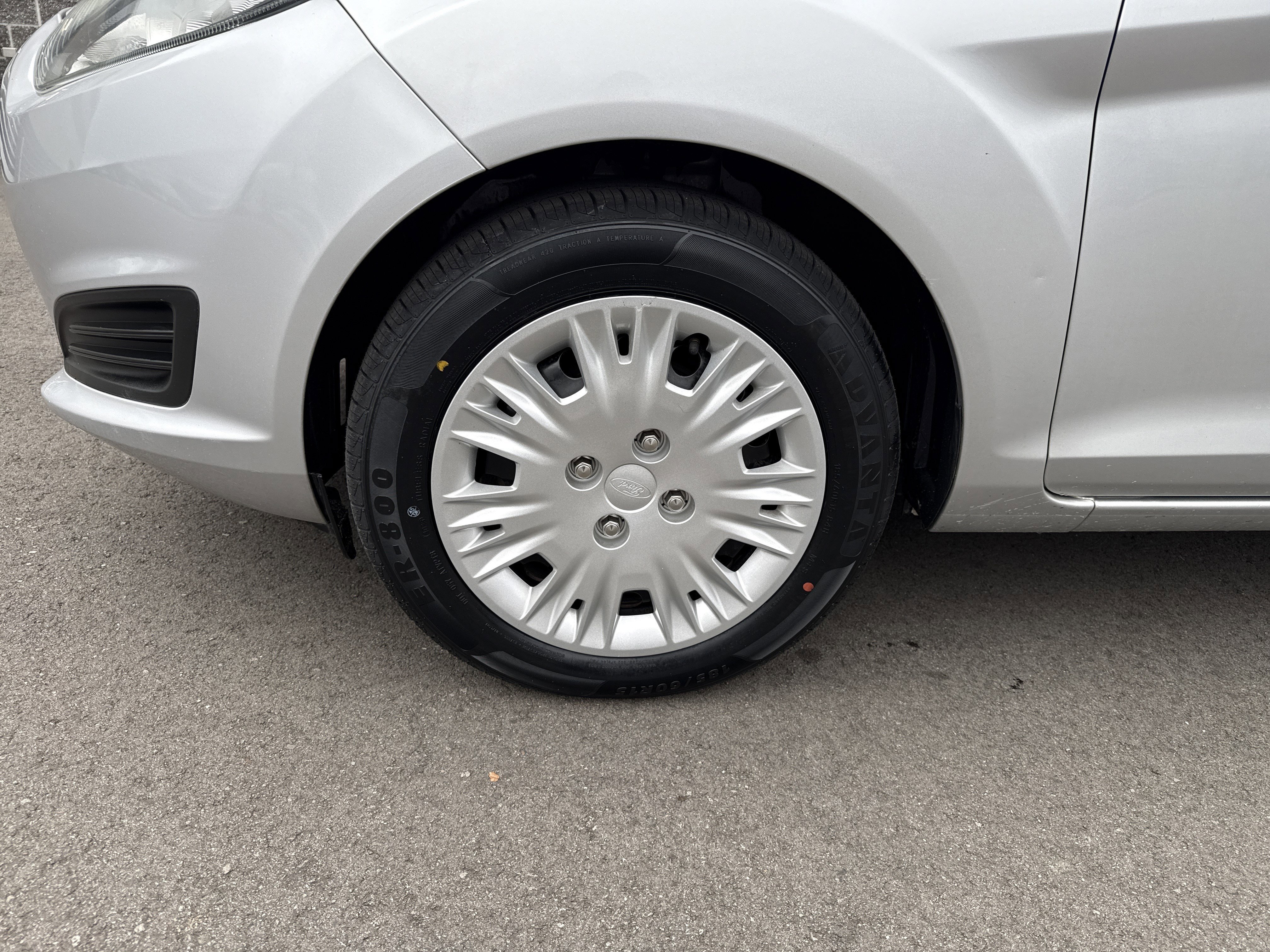 Used 2016 Ford Fiesta S image 27