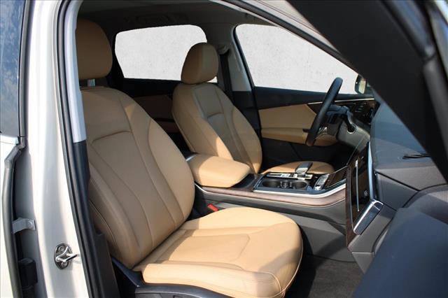 Used 2020 Audi Q7 3.0T Prestige AWD/4WD image 29