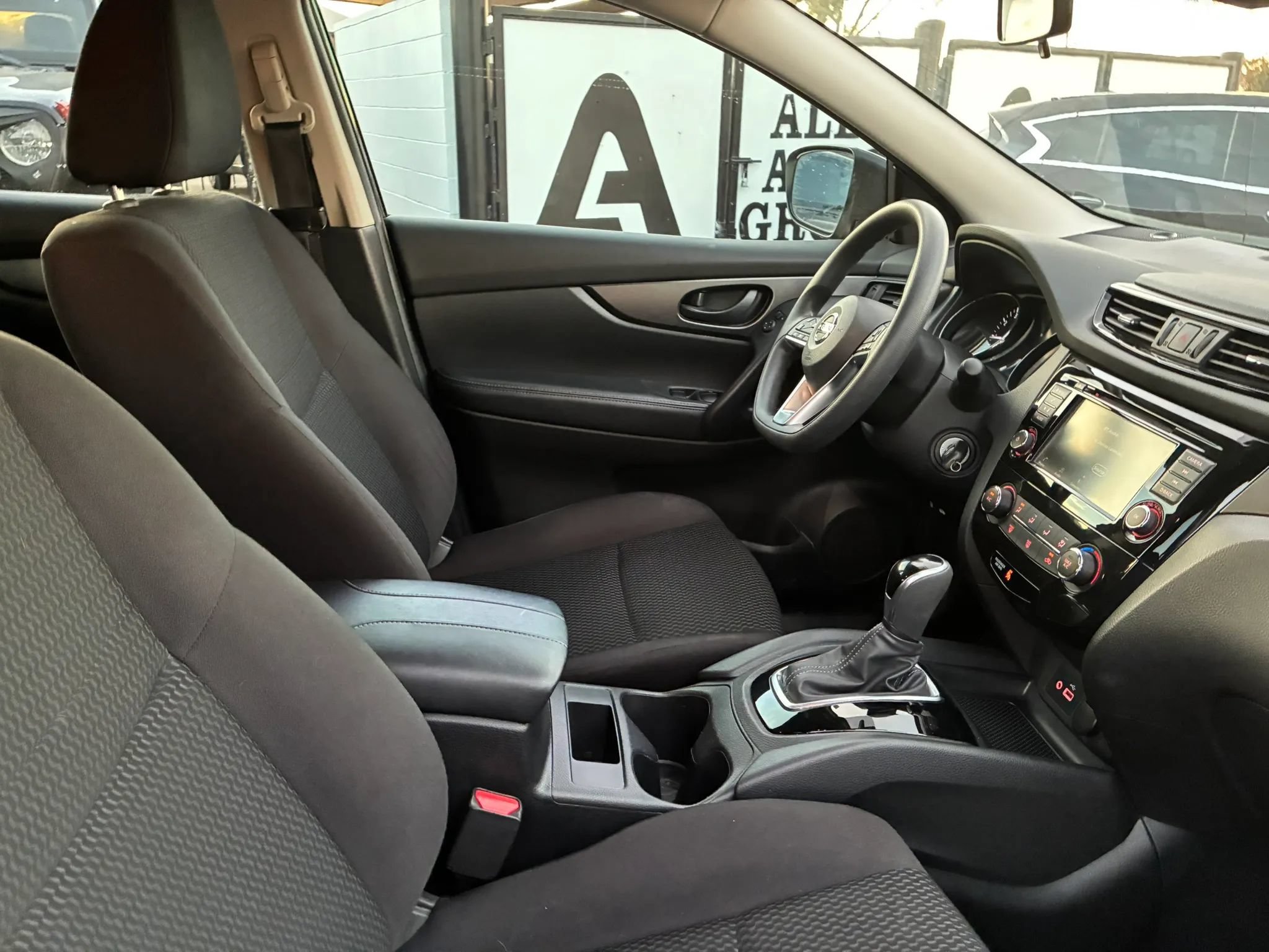 Used 2020 Nissan Rogue Sport S FWD image 23