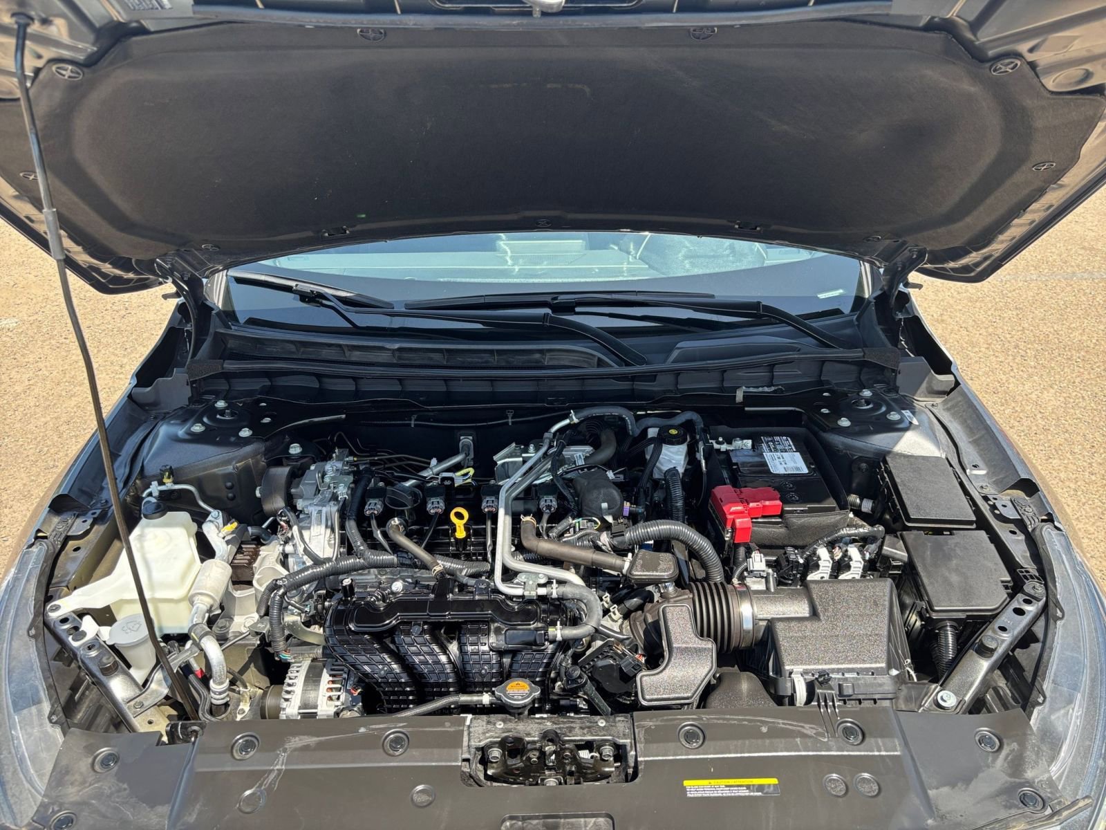 Used 2025 Nissan Altima 2.5 SV FWD image 32