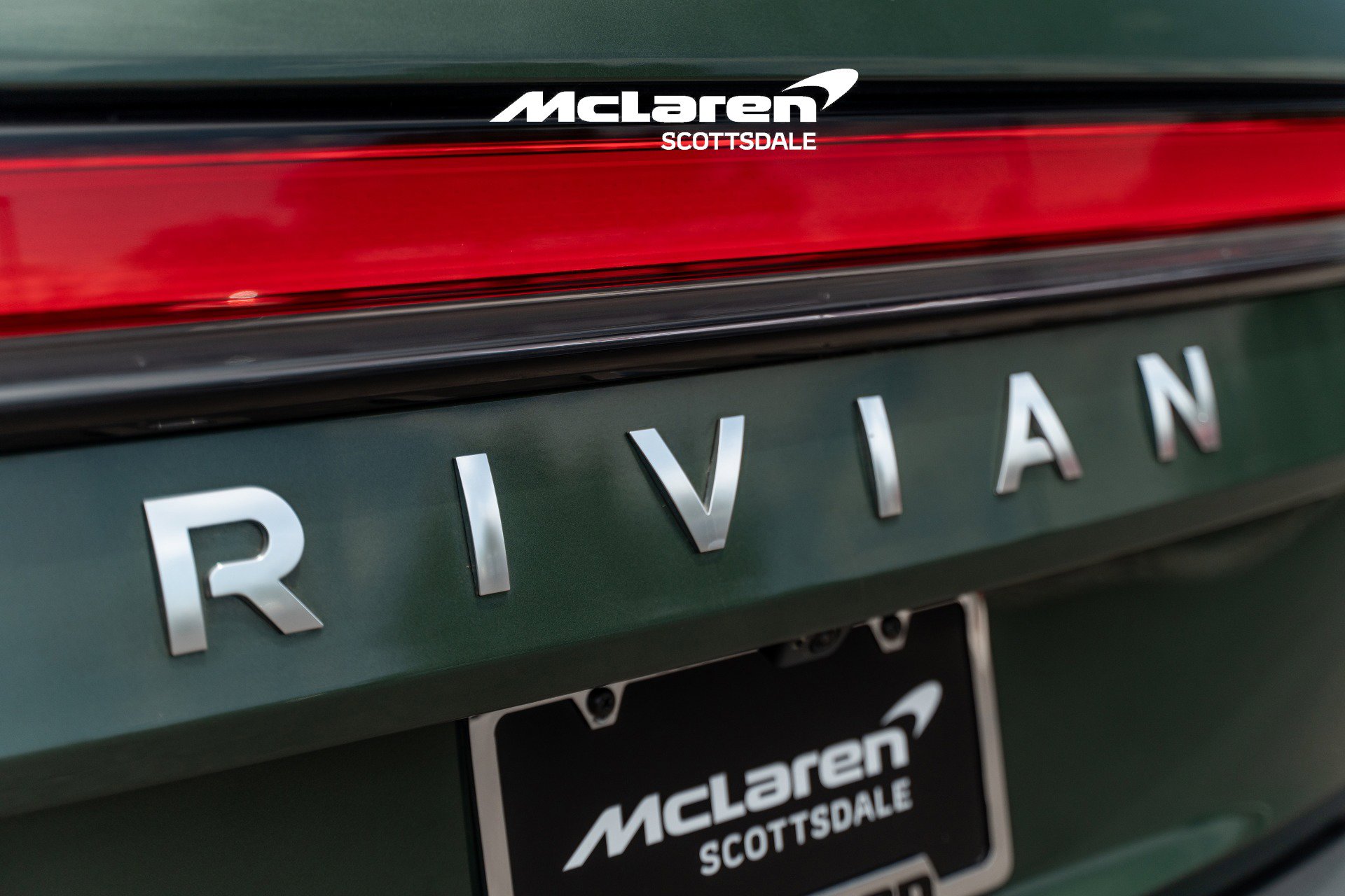 Used 2023 Rivian R1S Adventure AWD/4WD image 29