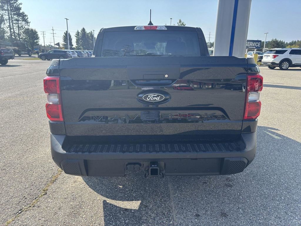 New 2025 Ford Maverick XLT w/ XLT Luxury Package image 4