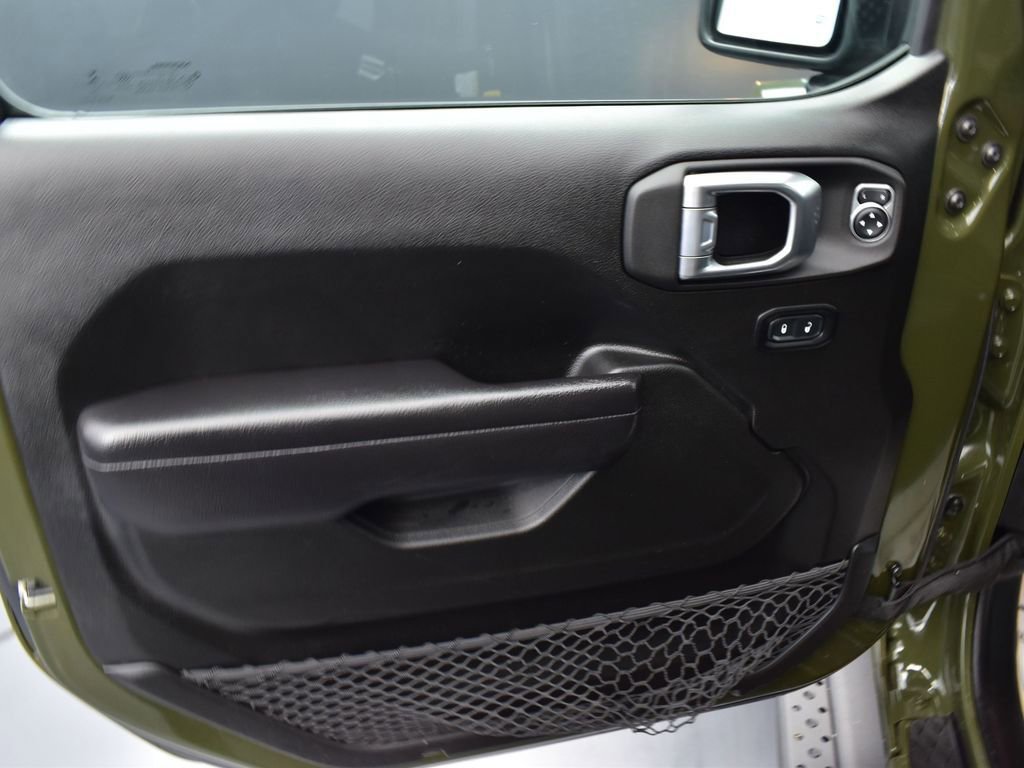 Used 2022 Jeep Gladiator Mojave w/ Trailer Tow Package image 10