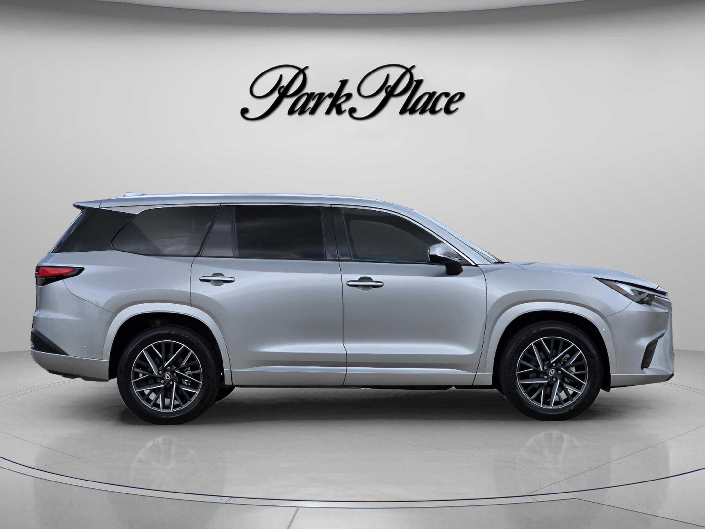 Used 2025 Lexus TX 350 AWD w/ Technology Package image 6