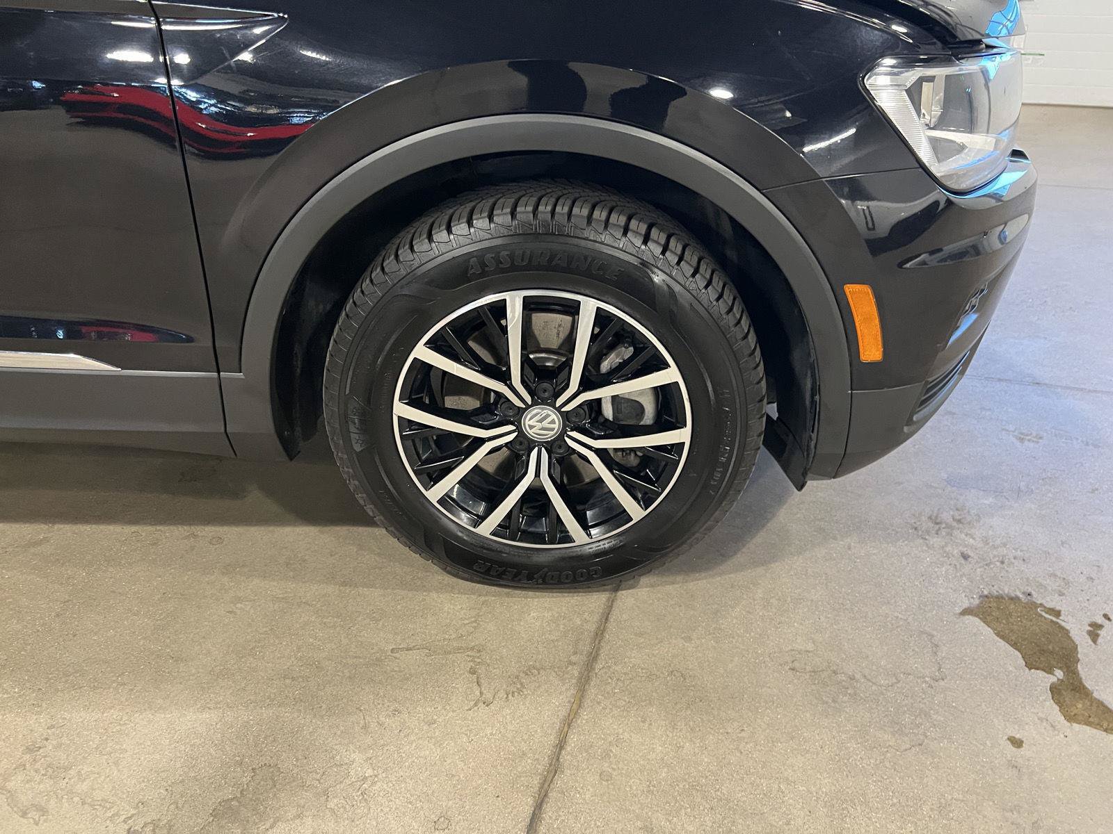 Used 2021 Volkswagen Tiguan SE FWD image 43