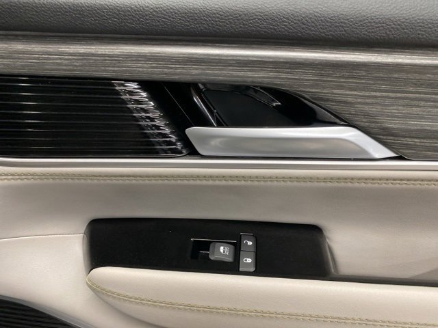 Used 2024 Jeep Wagoneer Series II image 40