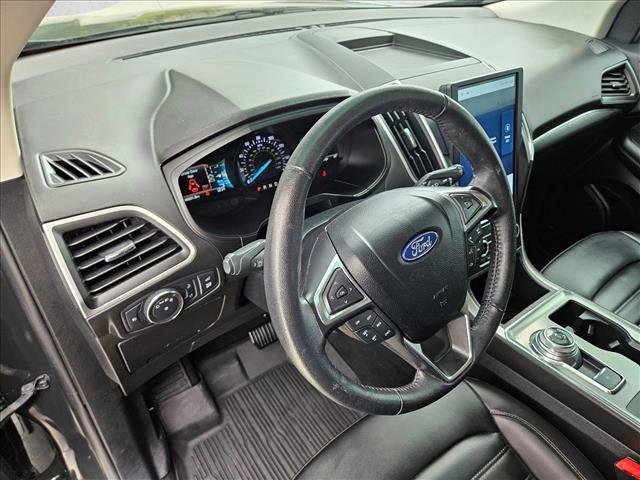 Used 2022 Ford Edge SEL w/ Convenience Package image 10