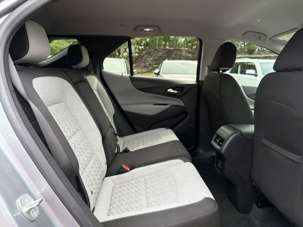 Used 2023 Chevrolet Equinox LS image 15