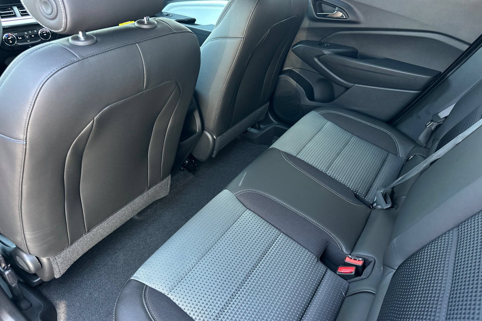 New 2026 Chevrolet Trax LT FWD image 12