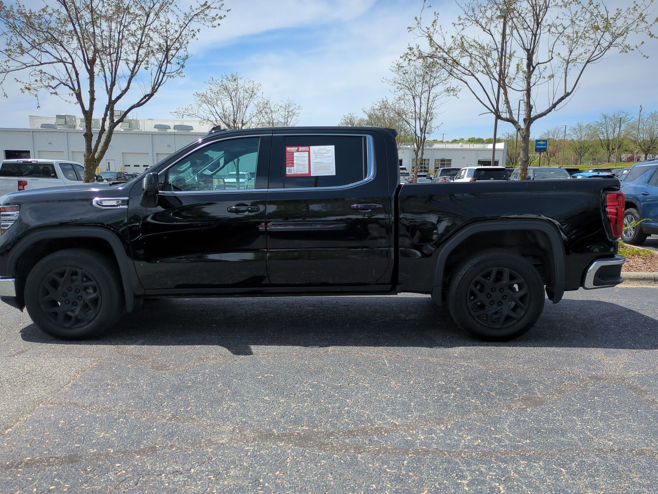 Used 2022 GMC Sierra 1500 SLT w/ SLT Premium Plus Package AWD/4WD image 6