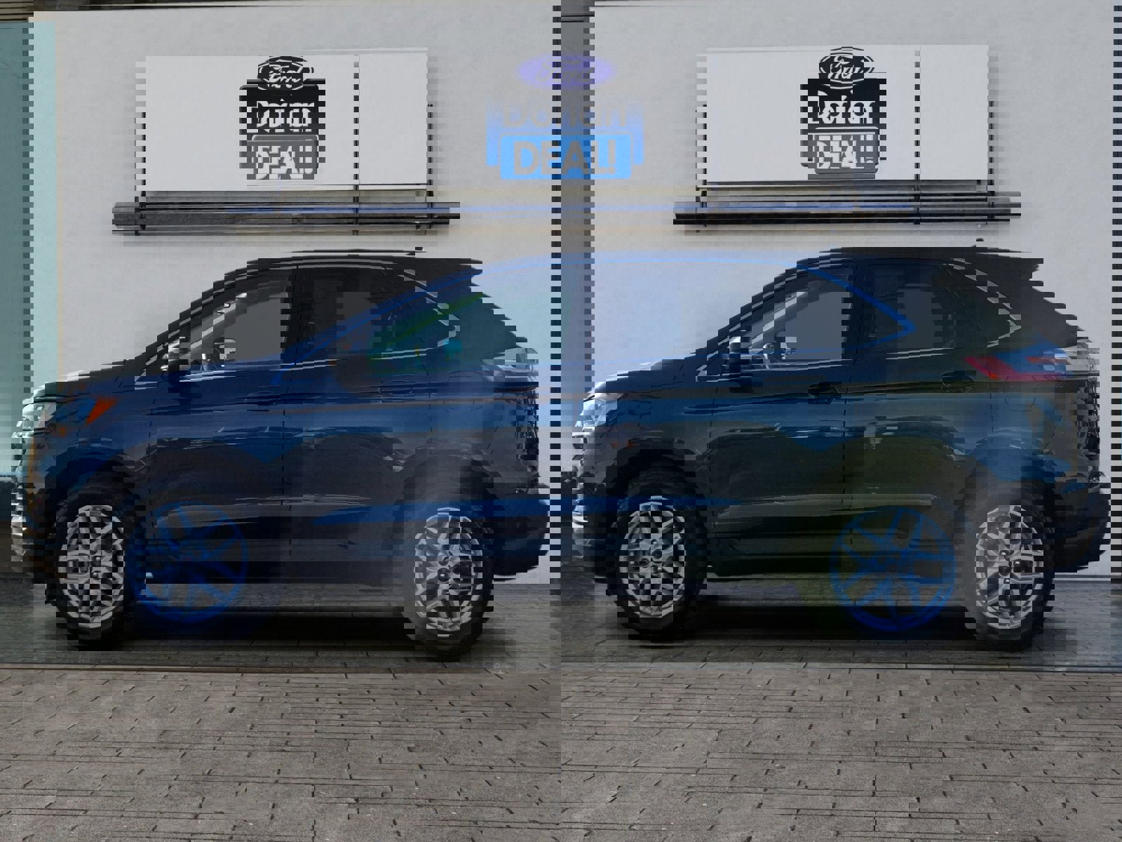 Certified 2022 Ford Edge SEL w/ Convenience Package image 6