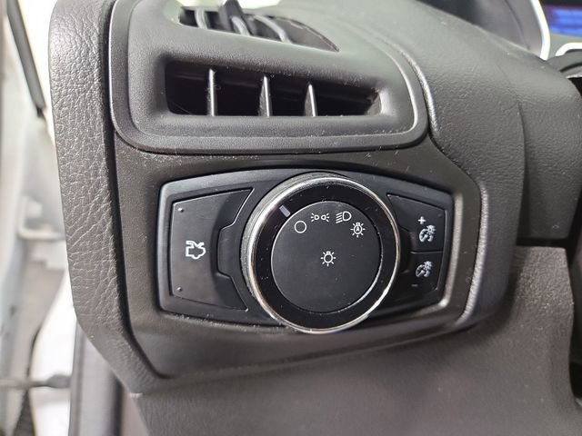 Used 2014 Ford Focus SE image 25