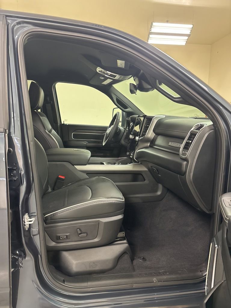 New 2026 RAM 3500 Laramie w/ Sport Appearance Package AWD/4WD image 28