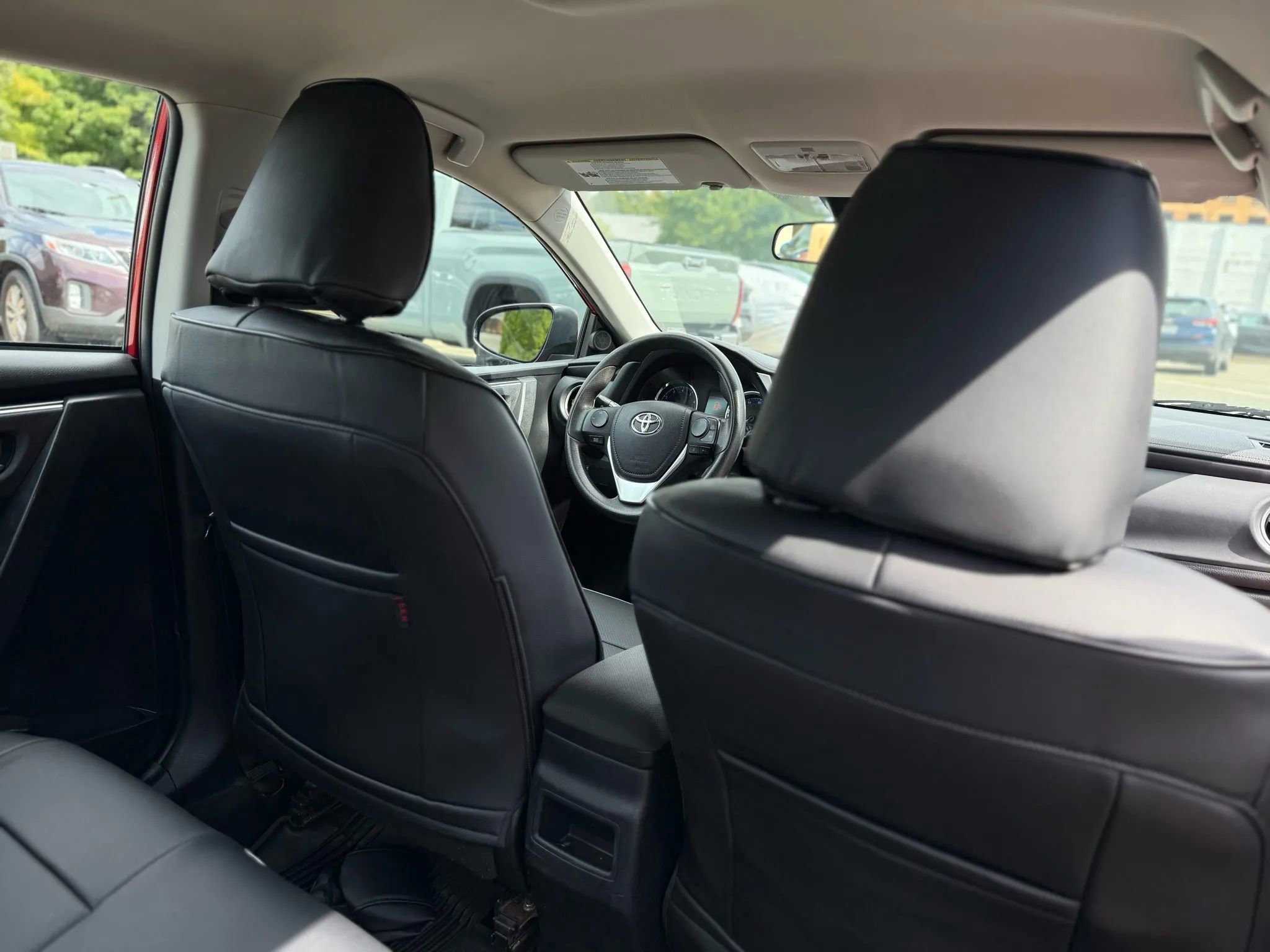 Used 2018 Toyota Corolla LE image 24