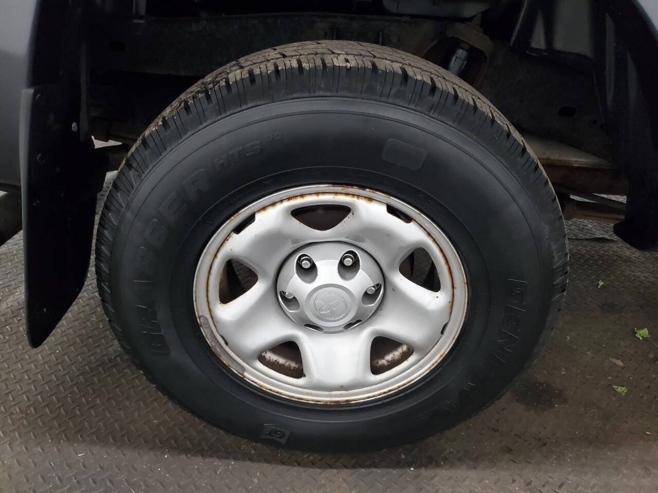 Used 2011 Toyota Tacoma PreRunner w/ SR5 Pkg #2 RWD image 16