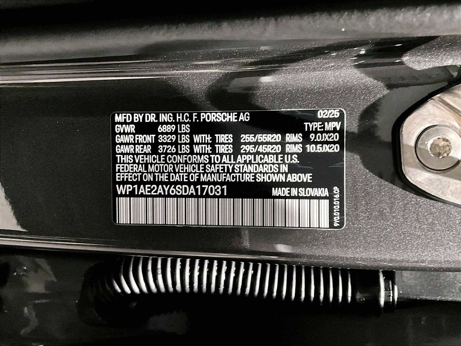 Used 2025 Porsche Cayenne E-Hybrid image 36