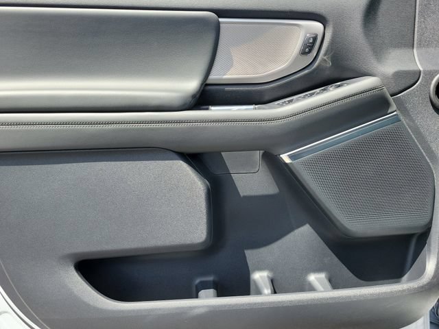 New 2026 Ford Expedition Active RWD image 12