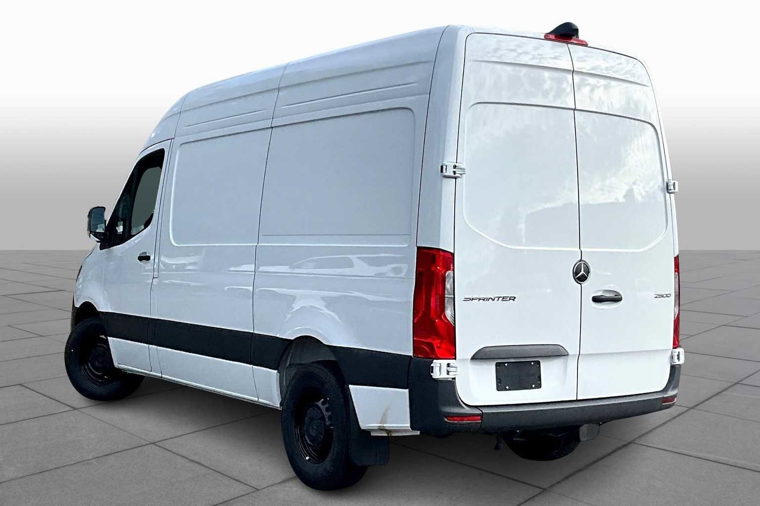 New 2025 Mercedes-Benz Sprinter 2500 image 3