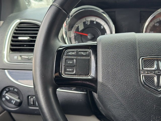 Used 2019 Dodge Grand Caravan SXT image 15