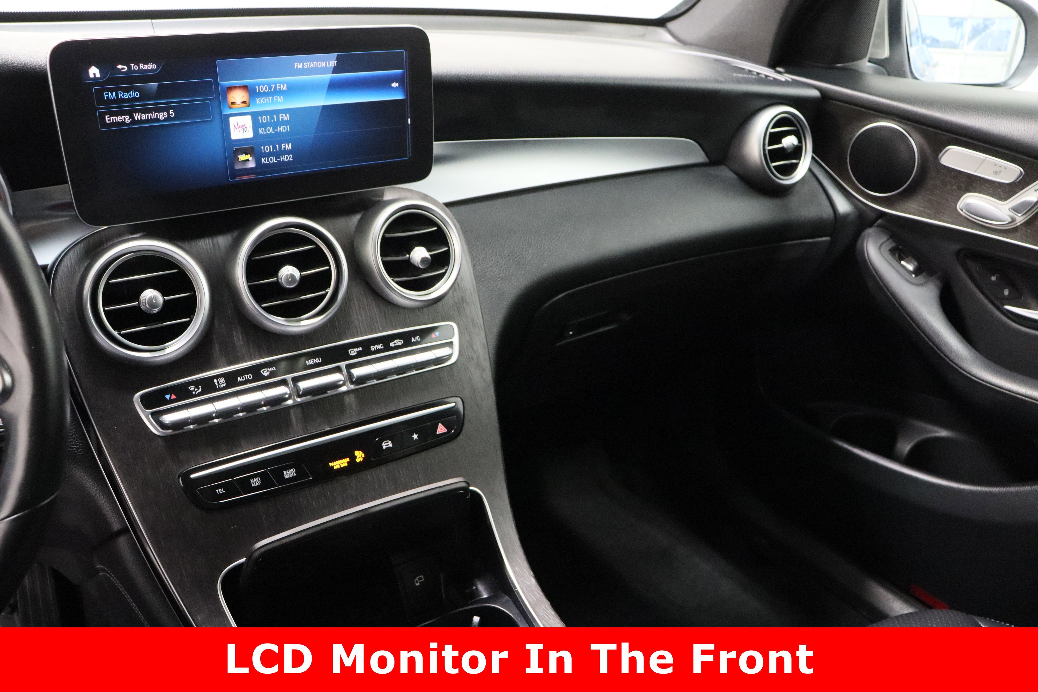 Used 2020 Mercedes-Benz GLC 300 4MATIC image 16