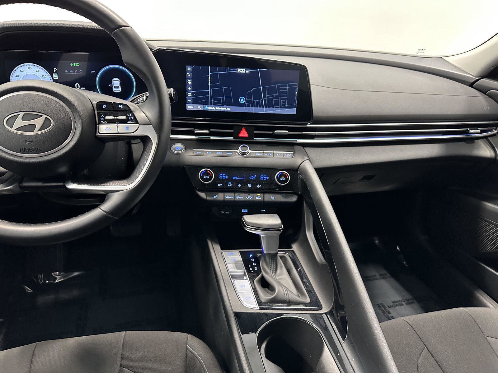 Certified 2024 Hyundai Elantra SEL w/ Convenience Package FWD image 22