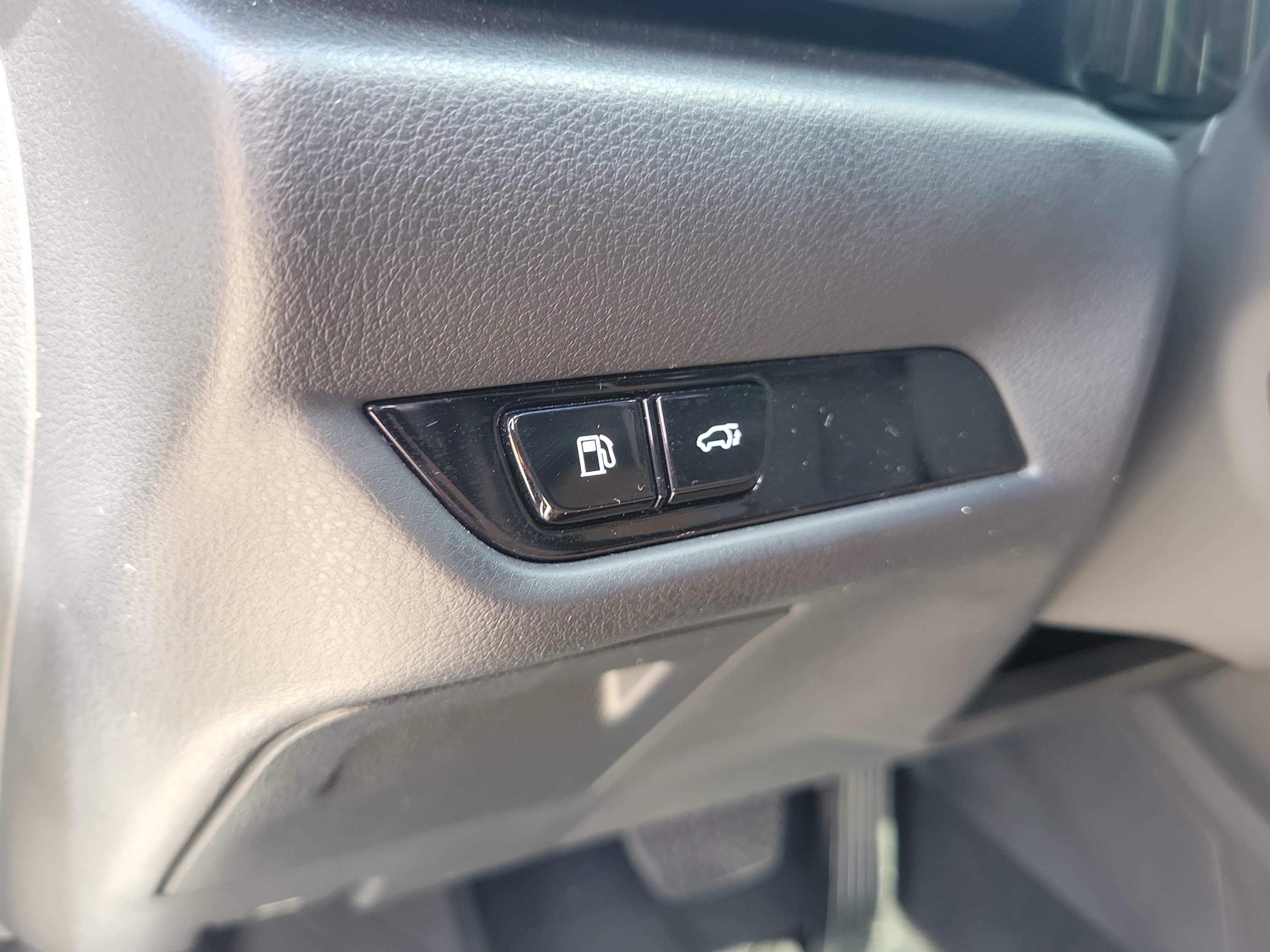 Certified 2025 Lexus NX 250 FWD w/ Premium Package image 26