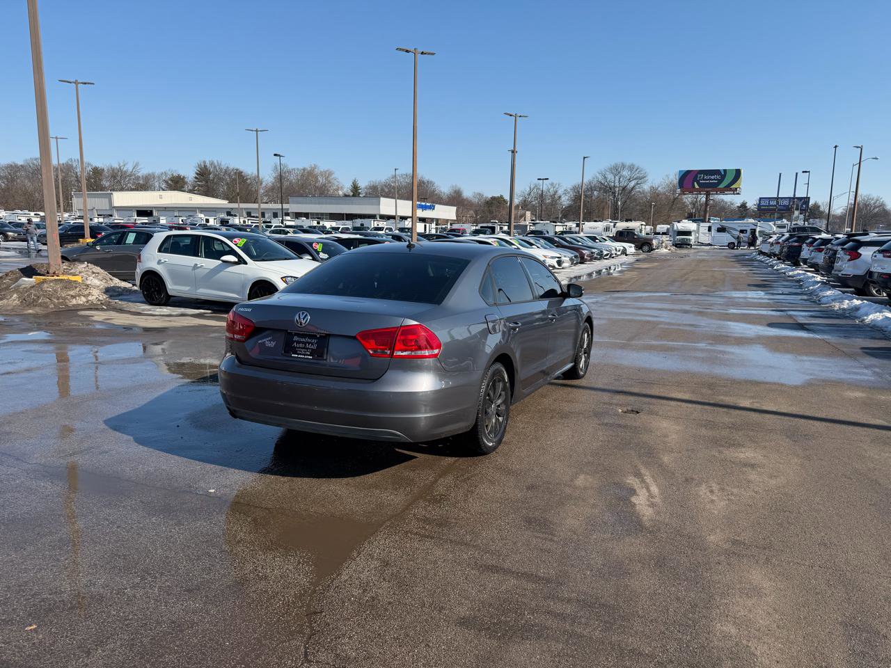 Used 2013 Volkswagen Passat Wolfsburg Edition FWD image 4