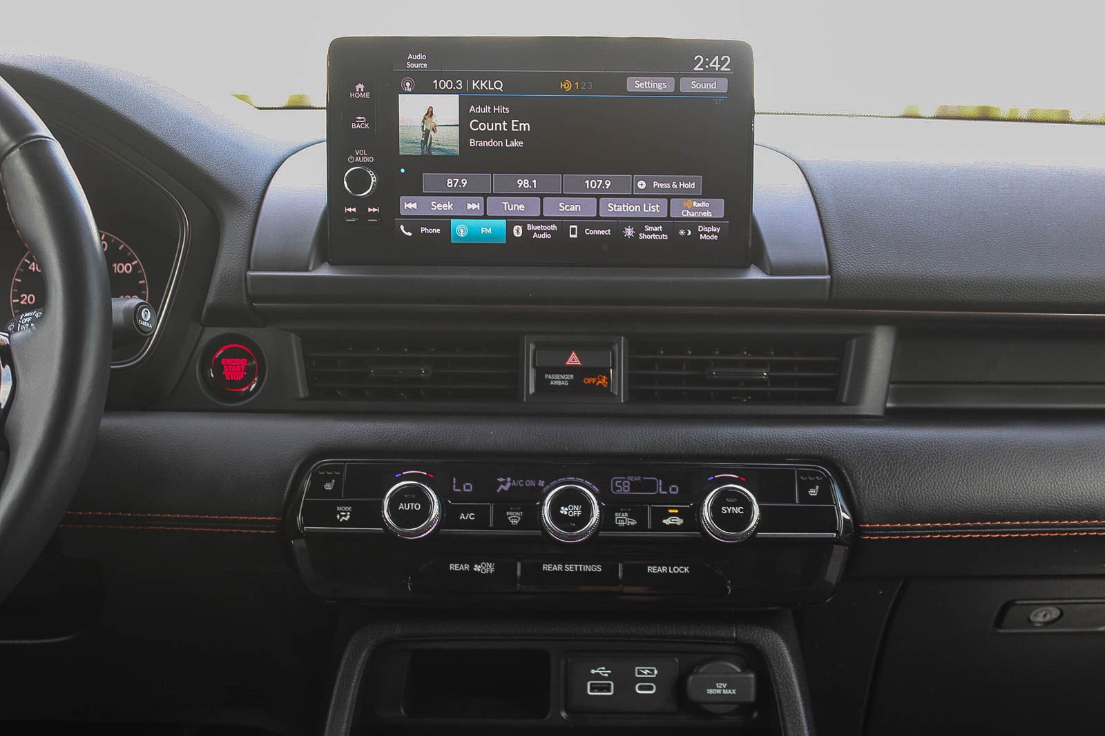 Certified 2024 Honda Pilot TrailSport image 14