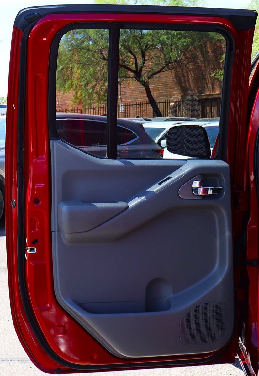 Used 2021 Nissan Frontier SV RWD image 32