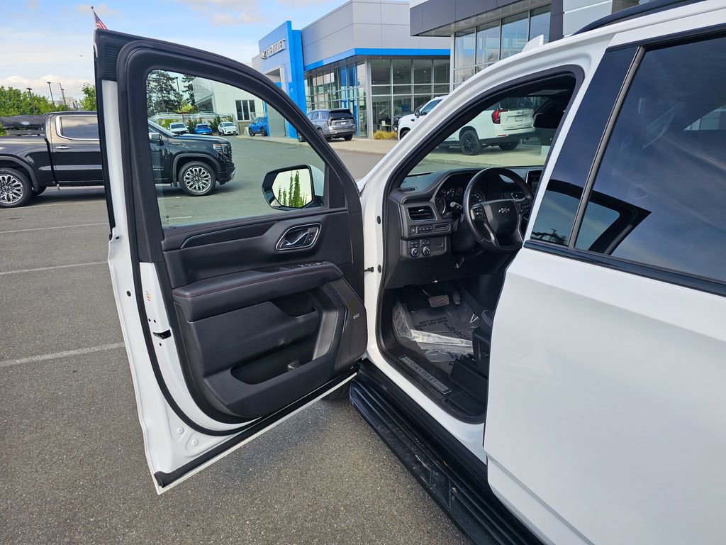 Used 2021 Chevrolet Tahoe RST AWD/4WD image 22