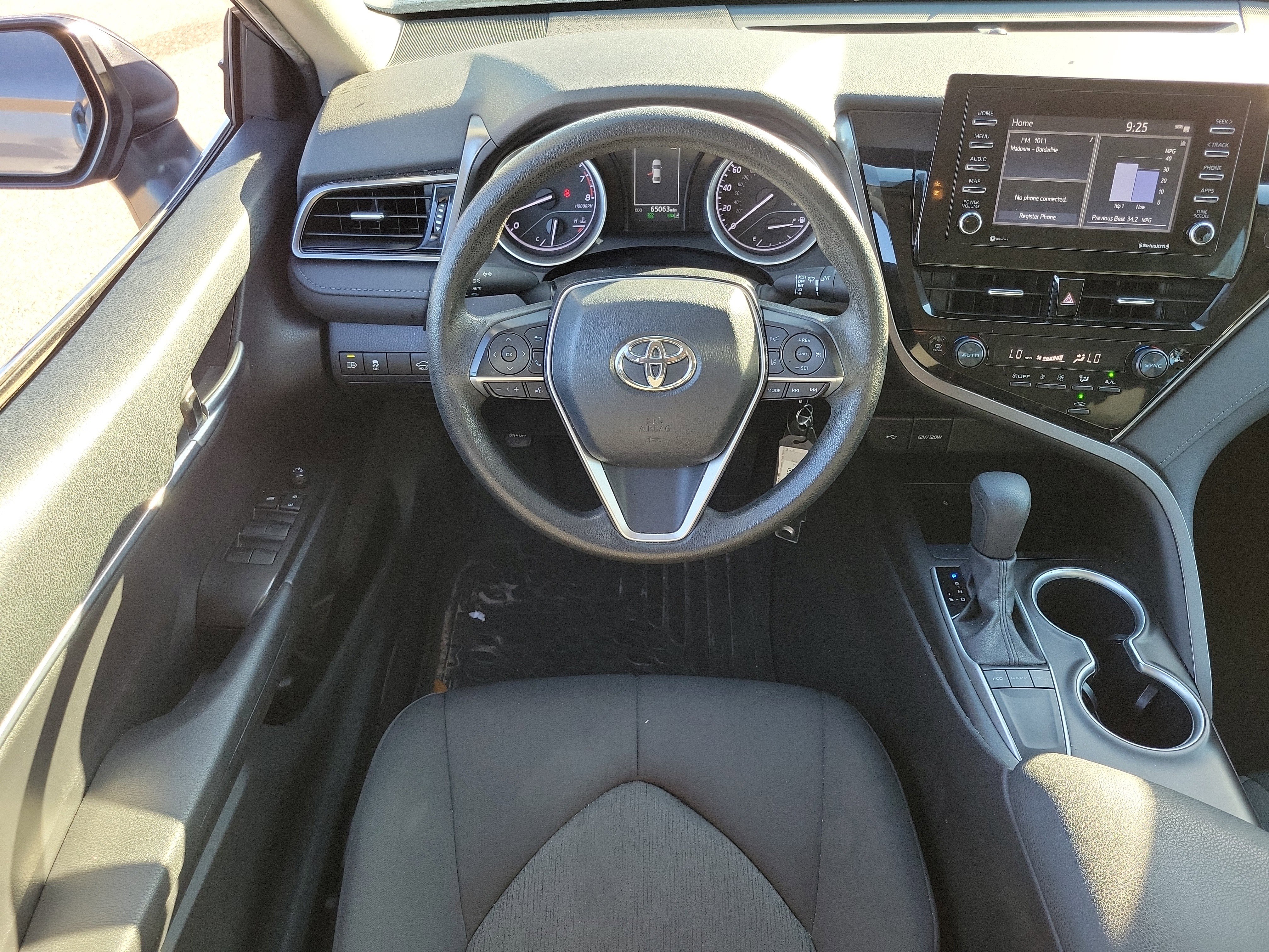 Used 2024 Toyota Camry LE image 16