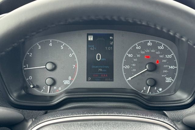 Certified 2025 Toyota Corolla Cross LE image 29