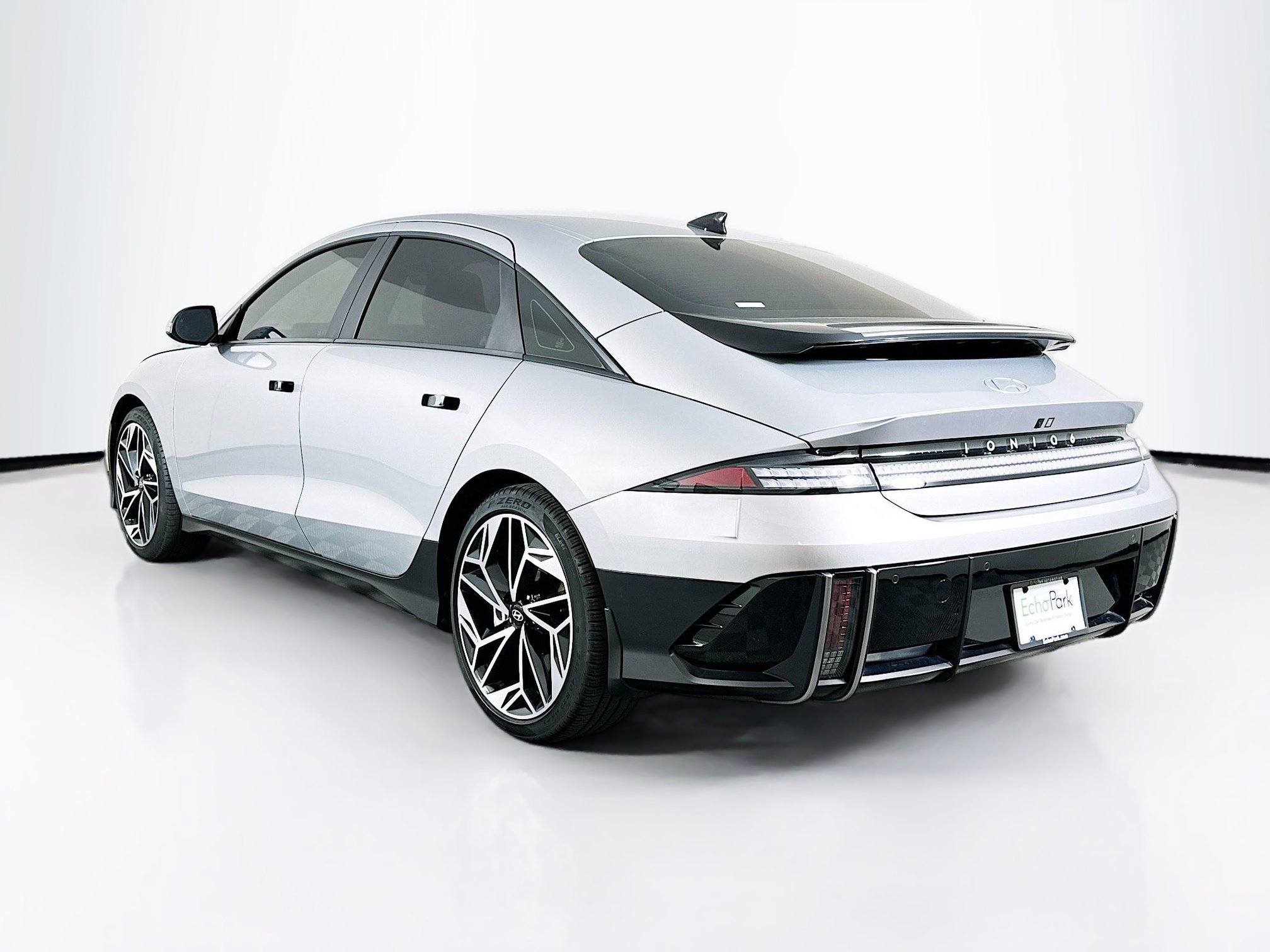 Used 2024 Hyundai Ioniq 6 SEL RWD image 5