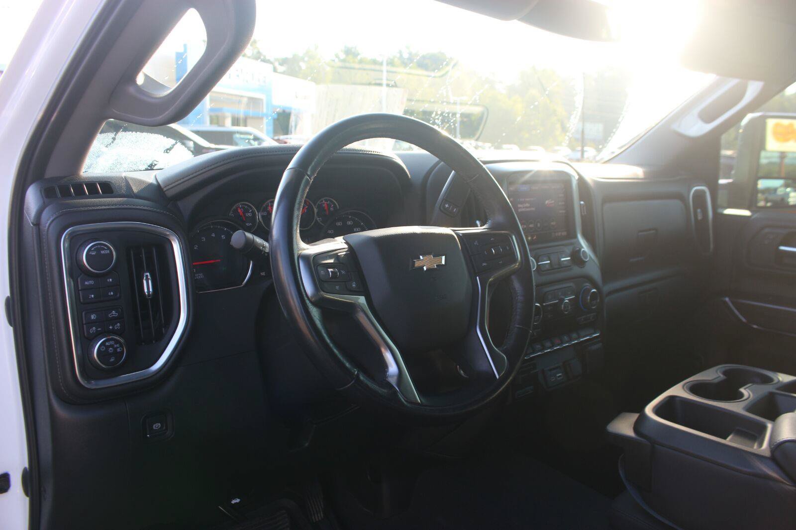 Used 2020 Chevrolet Silverado 2500 LTZ w/ Safety Package AWD/4WD image 17