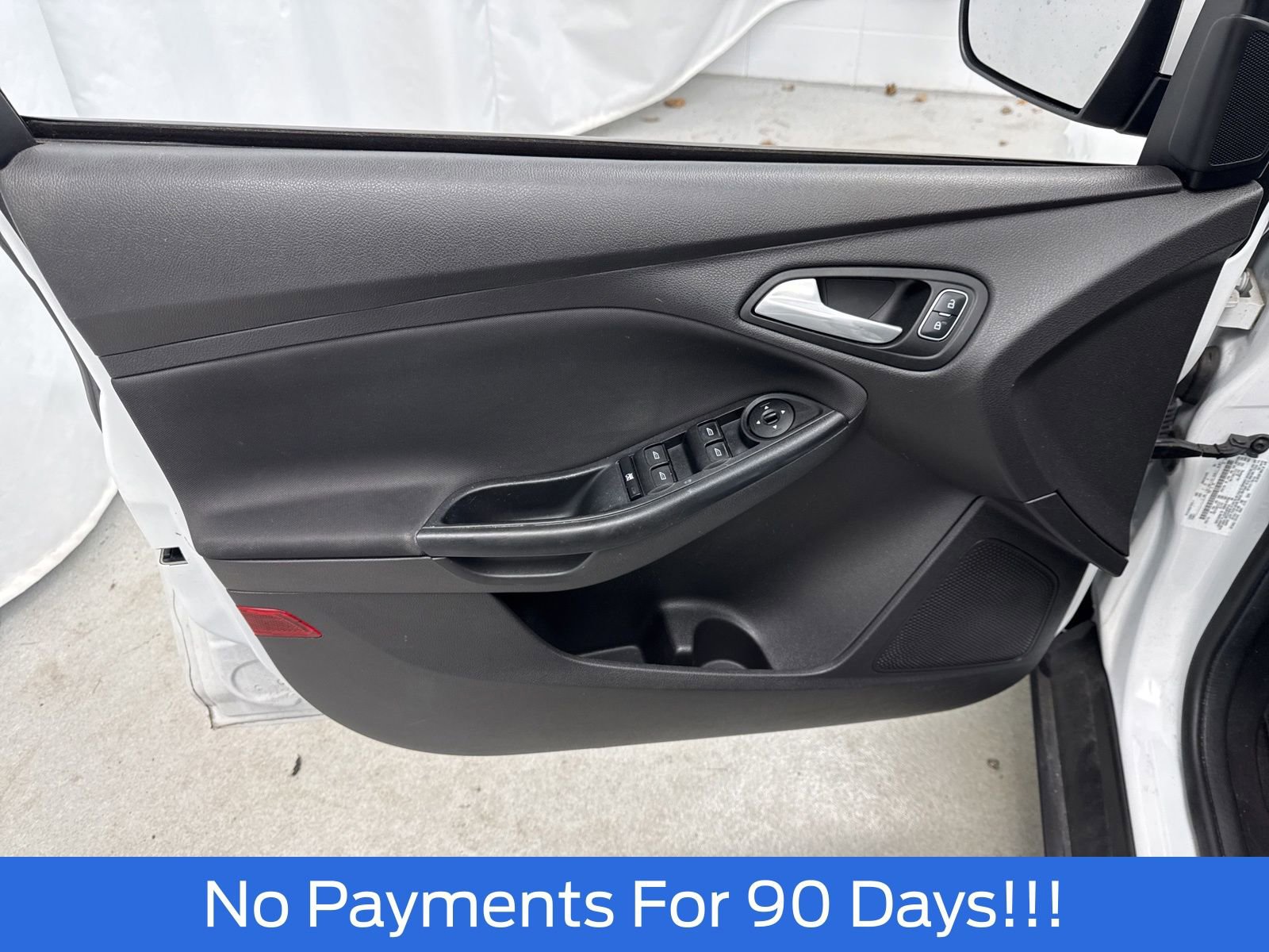 Certified 2018 Ford Focus SE image 13