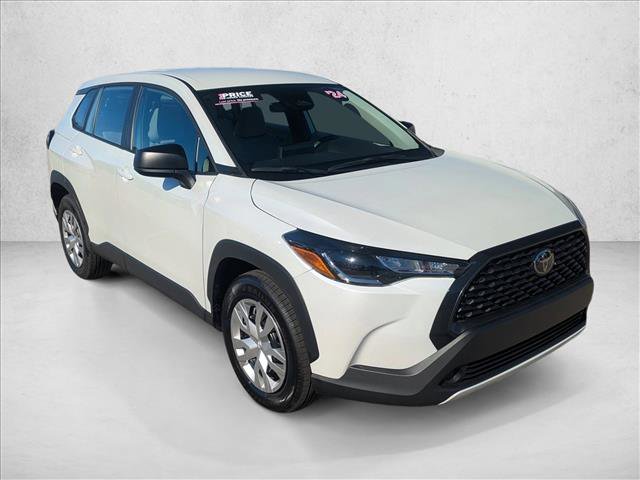 Used 2024 Toyota Corolla Cross L image 3