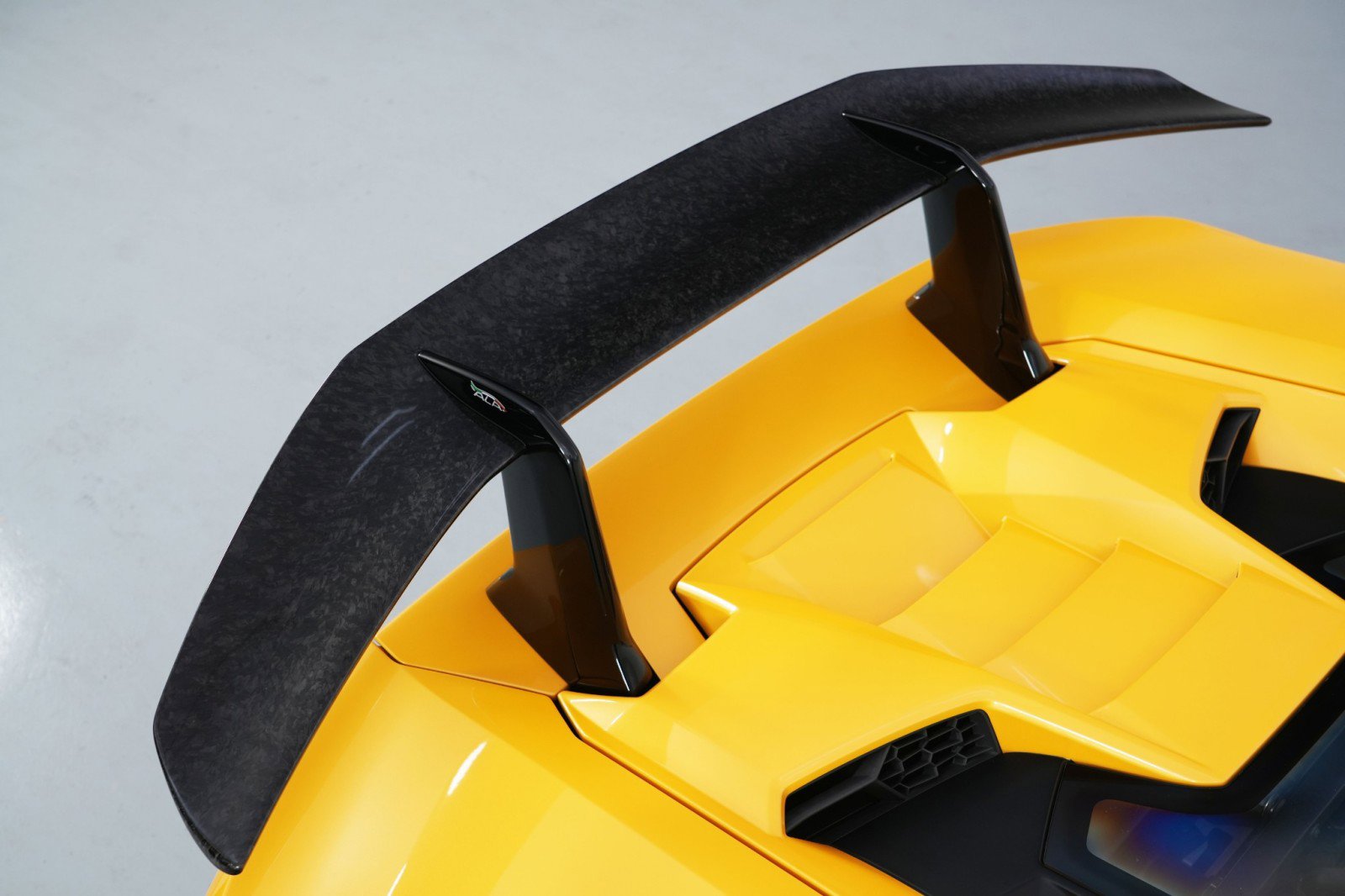 Used 2018 Lamborghini Huracan Performante image 64