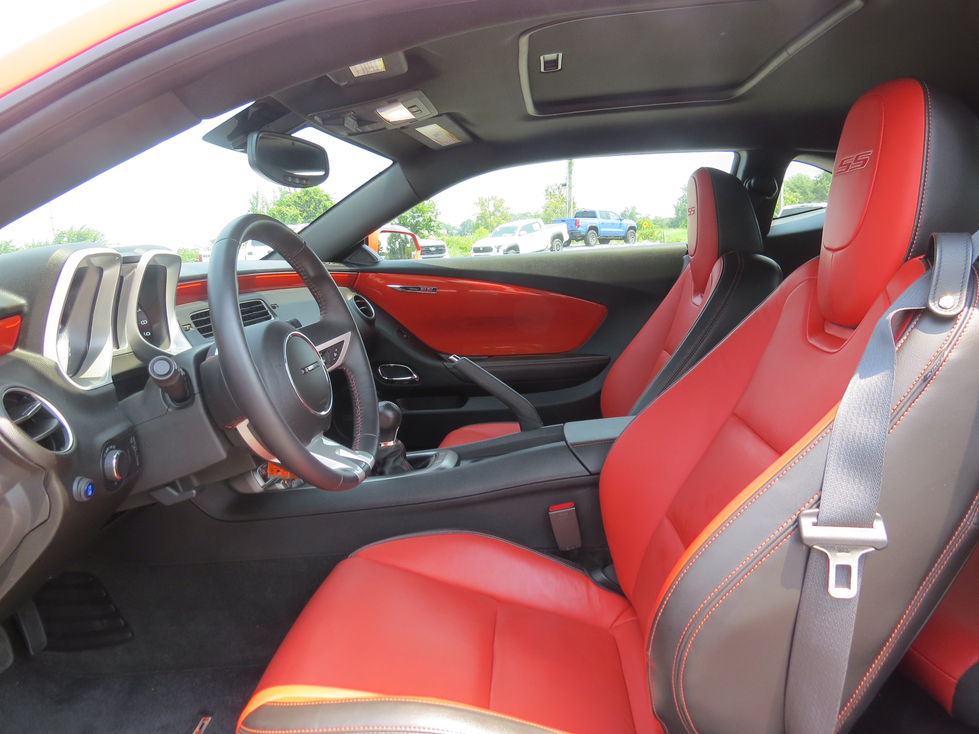 Used 2010 Chevrolet Camaro SS w/ RS Package RWD image 22