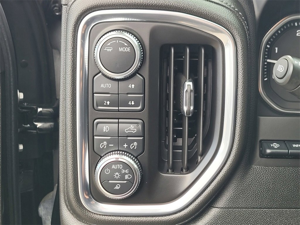 Used 2023 GMC Sierra 3500 Denali w/ Denali Ultimate Package image 39