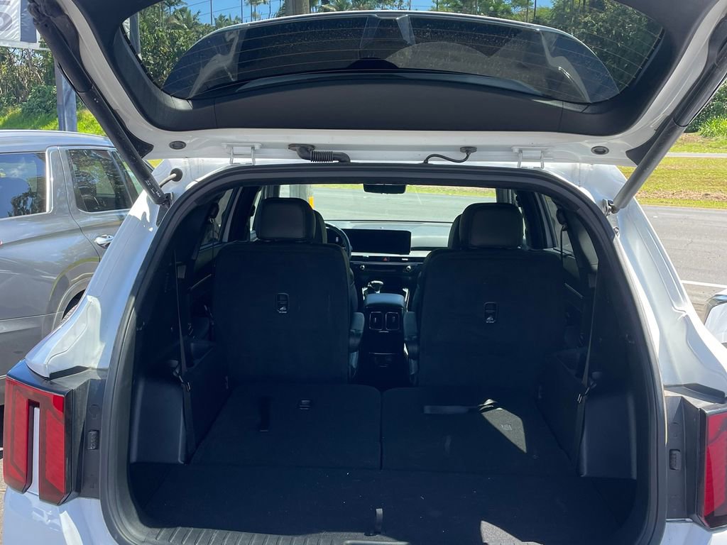 Used 2025 Kia Sorento SX Prestige image 8