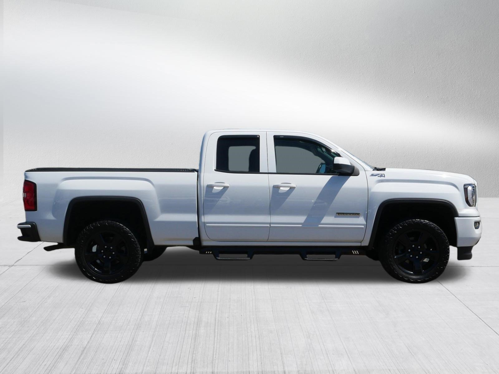 Used 2017 GMC Sierra 1500 SLE w/ SLE Value Package AWD/4WD image 8
