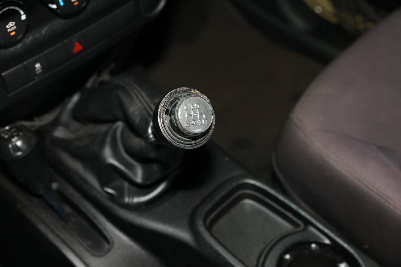 Used 2013 Jeep Wrangler Sport image 38